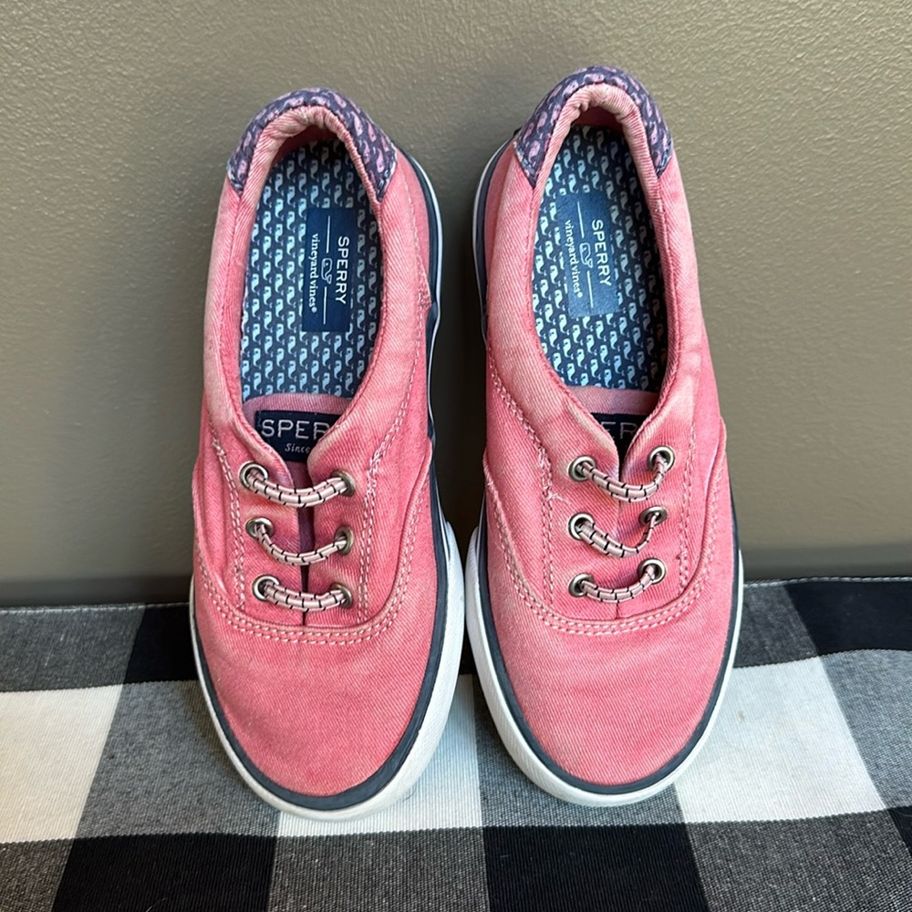 Sperry Vineyard Vines Striper II Red Boys Size 1 Great condition